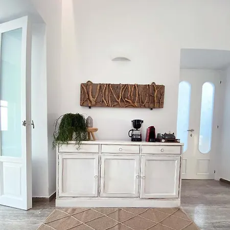 Lyra Seafront , Paroikia Town Center Holiday home *